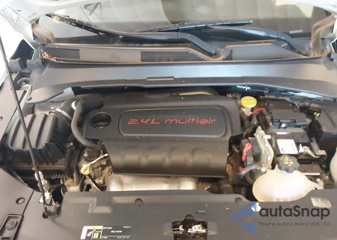 2018 Jeep Compass Latitude 4X4 from USA, damaged, VIN 3C4NJDBBXJT349731